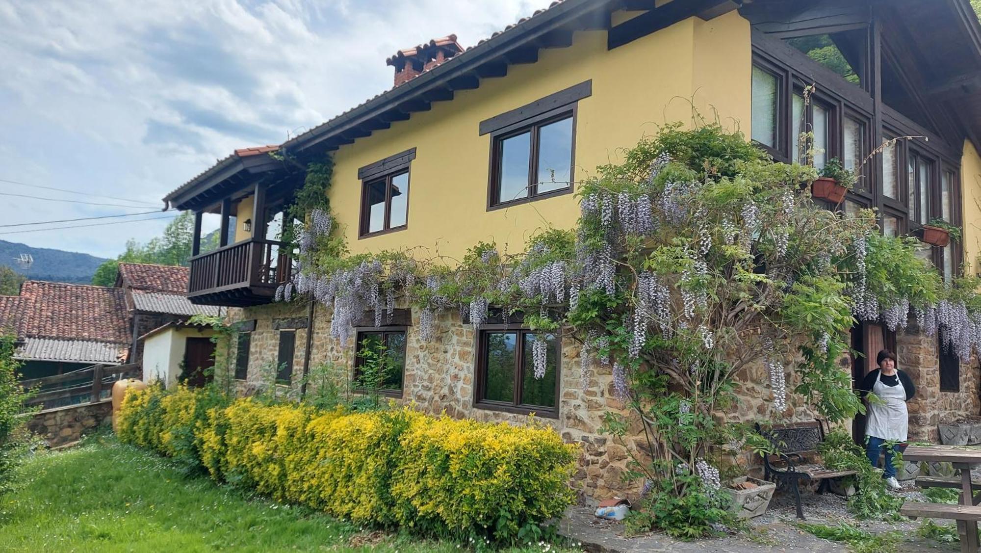 Apartamentos Rurales Los Picos De Redo Camaleno Luaran gambar