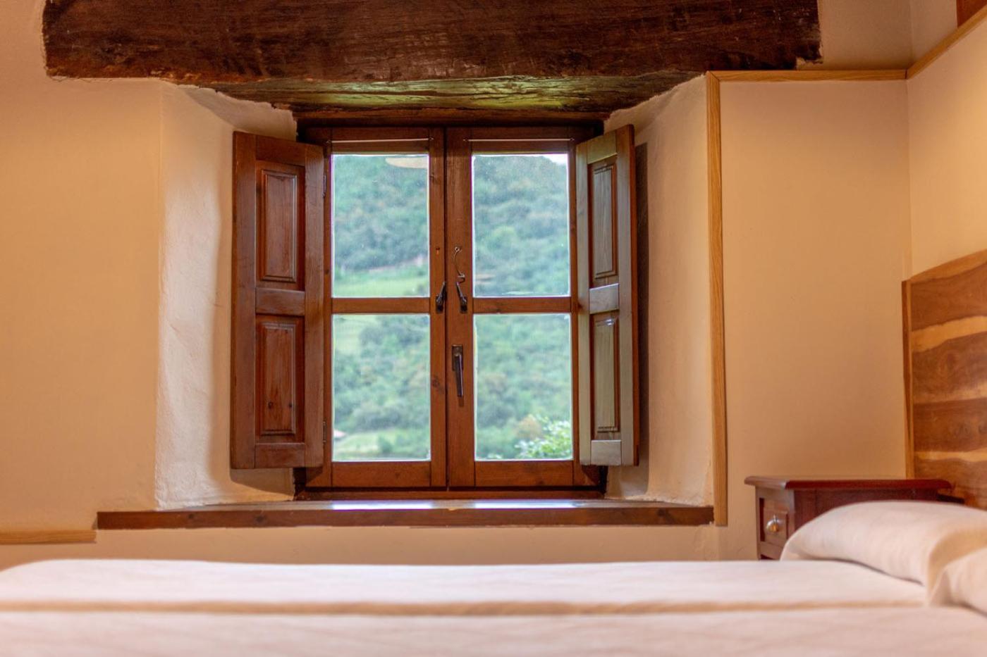 Apartamentos Rurales Los Picos De Redo Camaleno Luaran gambar