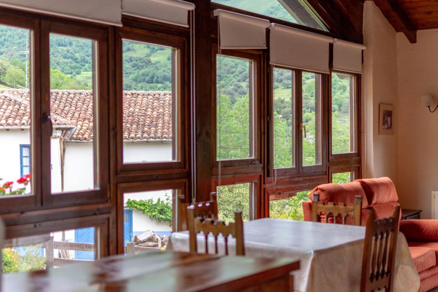 Apartamentos Rurales Los Picos De Redo Camaleno Luaran gambar