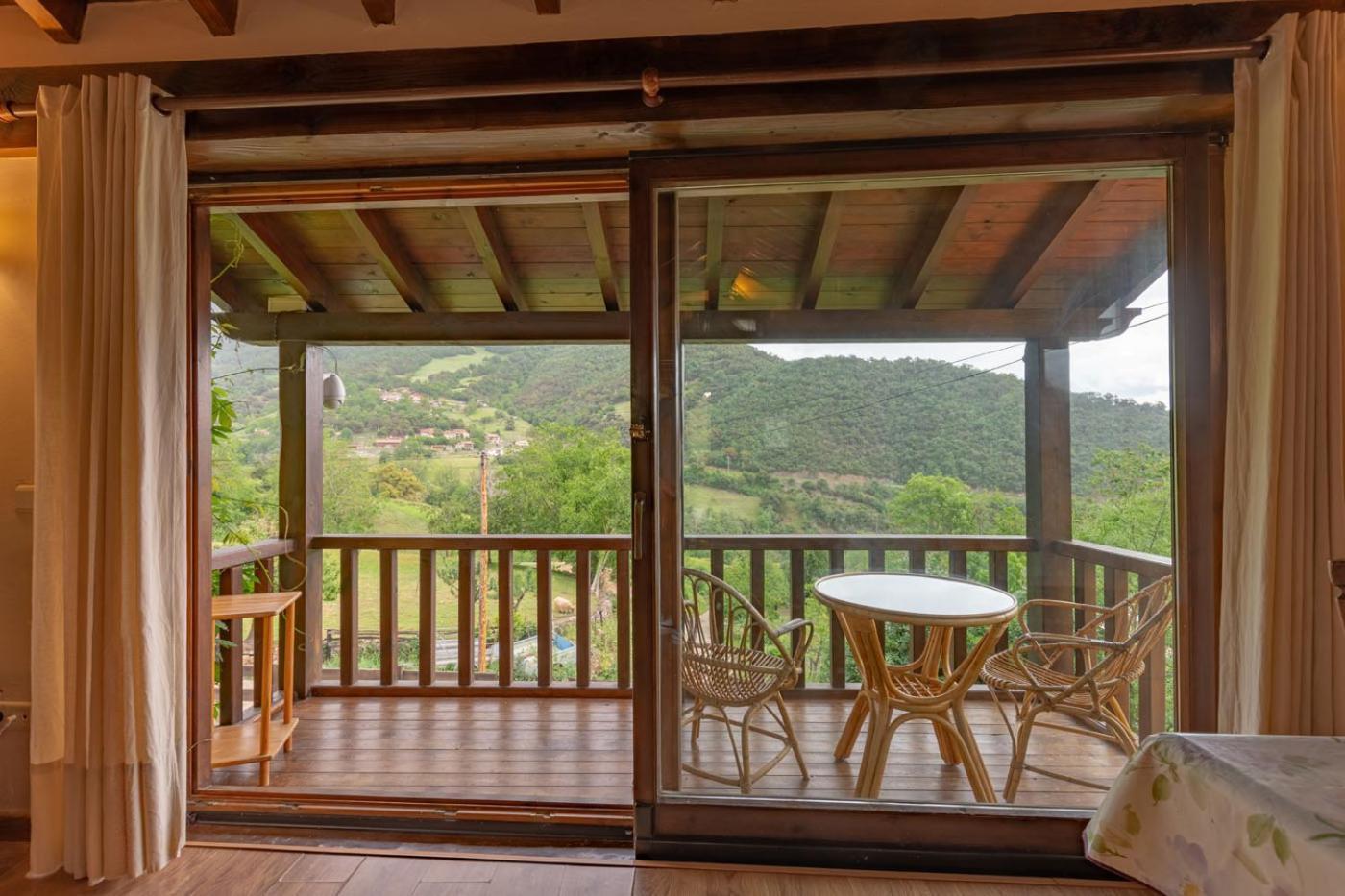Apartamentos Rurales Los Picos De Redo Camaleno Luaran gambar