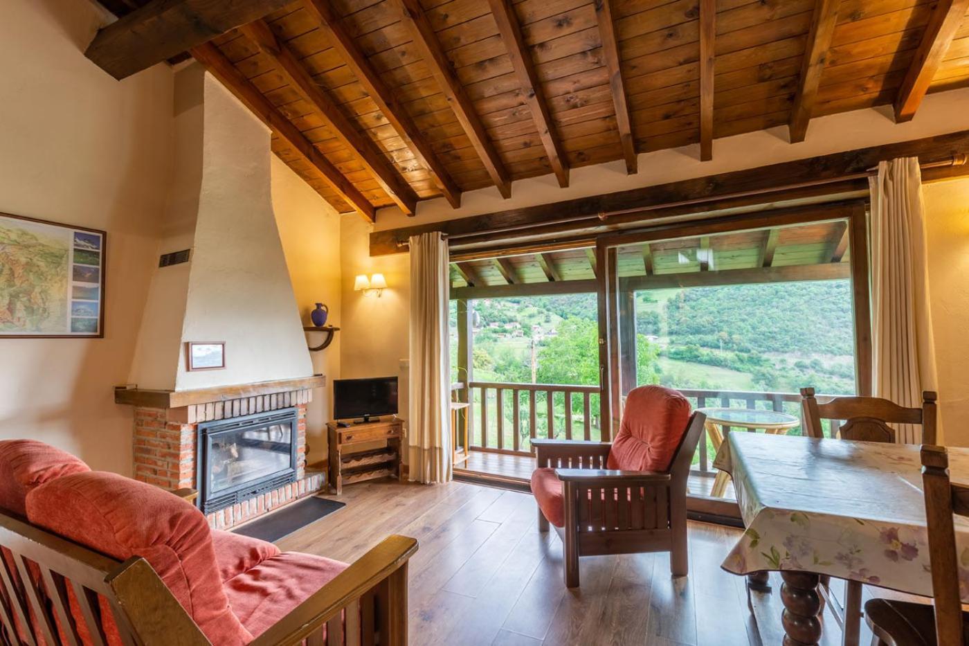 Apartamentos Rurales Los Picos De Redo Camaleno Luaran gambar