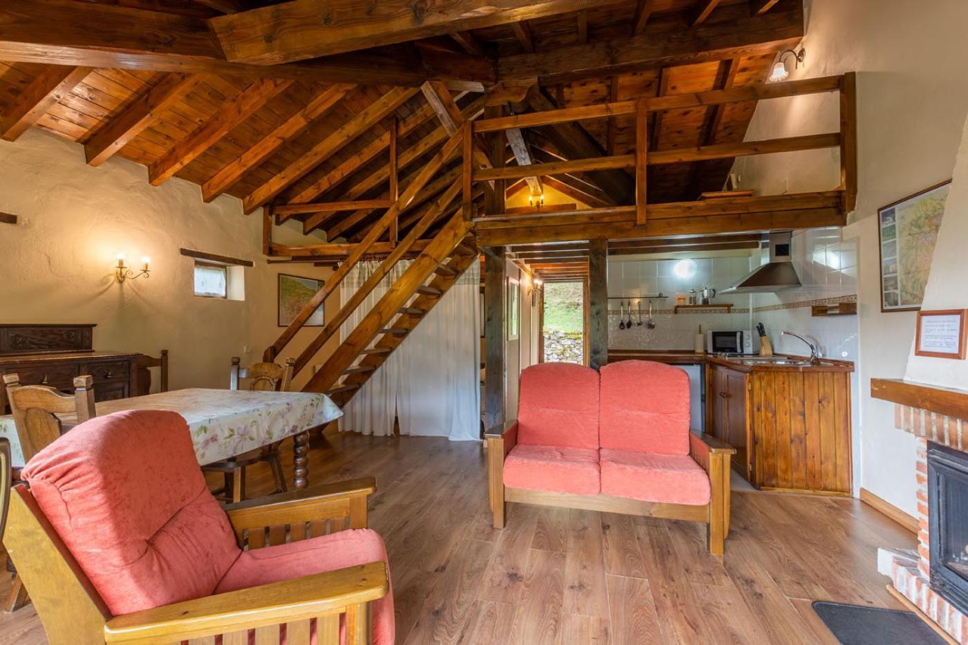 Apartamentos Rurales Los Picos De Redo Camaleno Luaran gambar